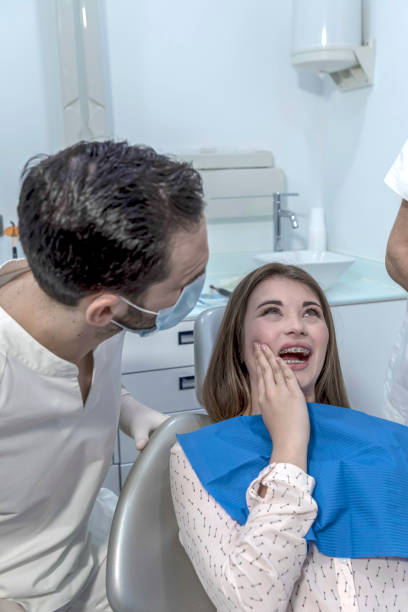 Best Broken or Cracked Tooth Emergency Dentist in Web, AL