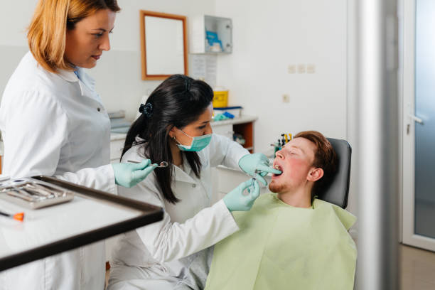 Best Broken or Cracked Tooth Emergency Dentist in Web, AL